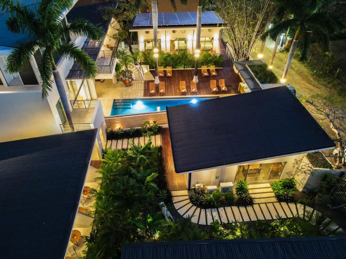 Mother Earth Luxury Boutique Hotel, Restaurant & Spa (Adults Only) Tamarindo Exterior photo