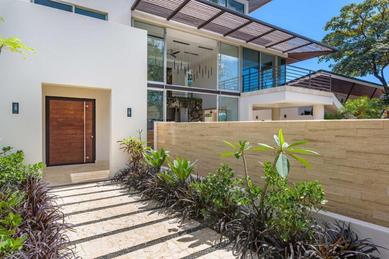 Mother Earth Luxury Boutique Hotel, Restaurant & Spa (Adults Only) Tamarindo Exterior photo