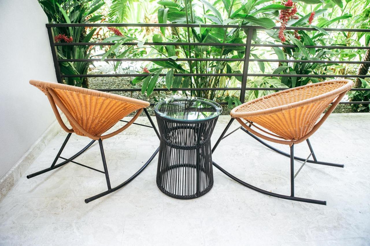 Mother Earth Luxury Boutique Hotel, Restaurant & Spa (Adults Only) Tamarindo Exterior photo