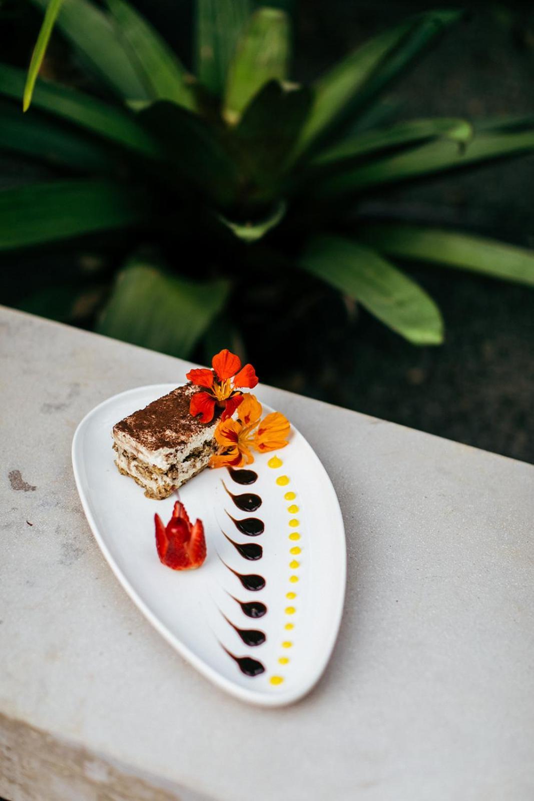 Mother Earth Luxury Boutique Hotel, Restaurant & Spa (Adults Only) Tamarindo Exterior photo